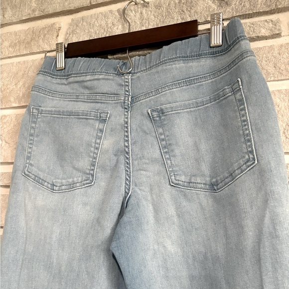 Big Girls Ultimate Stretch Mid-rise Pull-on Waist Flare Jeans size 16 NWT - Picture 4 of 9